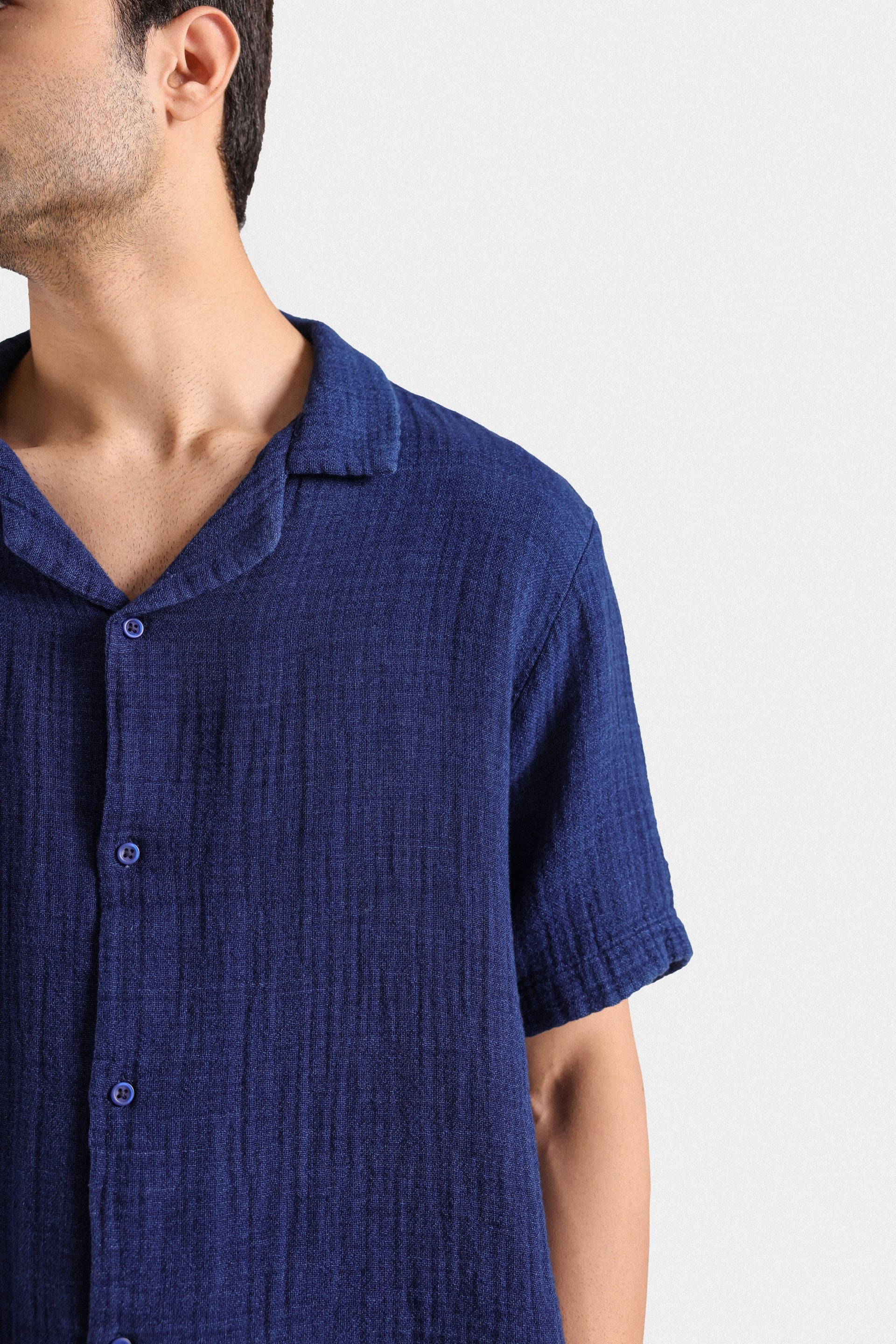 TEXTURED RESORT COLLAR SHIRT